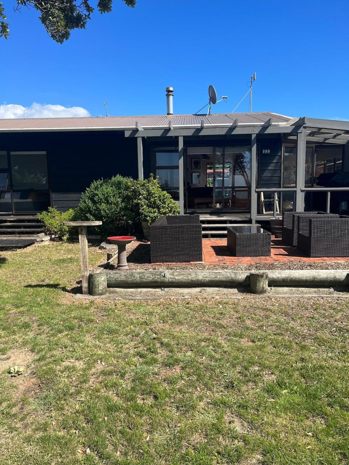 Beachfront Bliss - Your Parapara Seaside Retreat Exterior photo